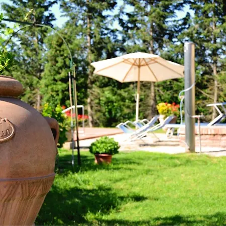 Fratta-santa Caterina Sleeps 12 Pool Wifi *
